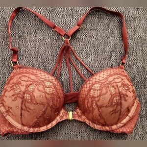 Victoria Secret Bombshell Bra 32A